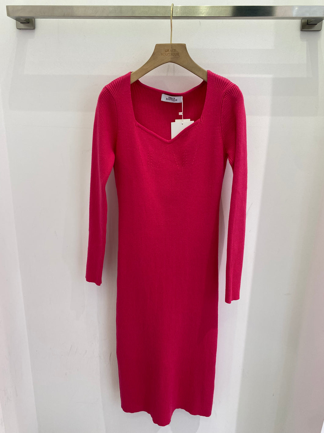 Fuchsia knitted midi dress