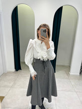 Load image into Gallery viewer, Fitted grey midi skirt