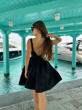 Load image into Gallery viewer, Black dress with puffy skirt