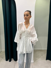 Load image into Gallery viewer, White blouse with balloon sleeves