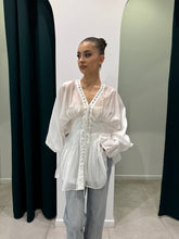 Load image into Gallery viewer, White blouse with balloon sleeves