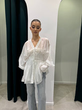 Load image into Gallery viewer, White blouse with balloon sleeves