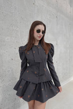 Load image into Gallery viewer, Grey fitted blazer with skirt