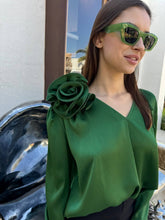 Load image into Gallery viewer, Emerald blouse with flower