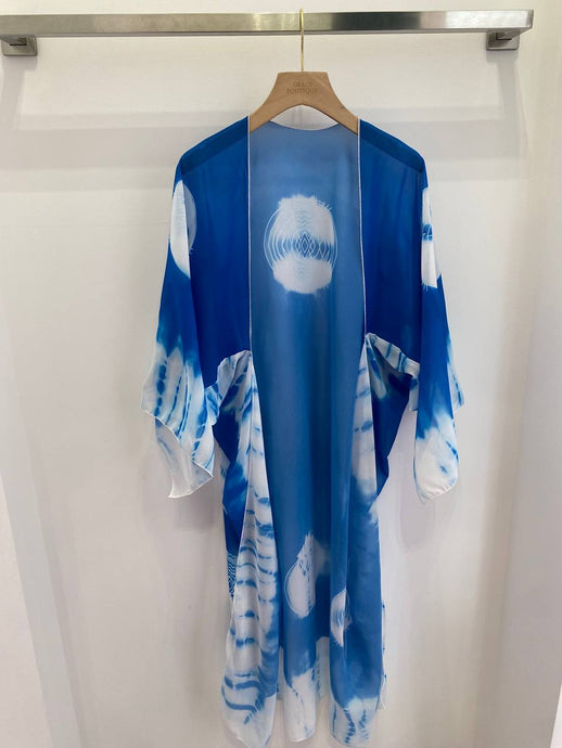 Blue printed kimono