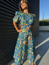 Load image into Gallery viewer, Midi blue linen dress