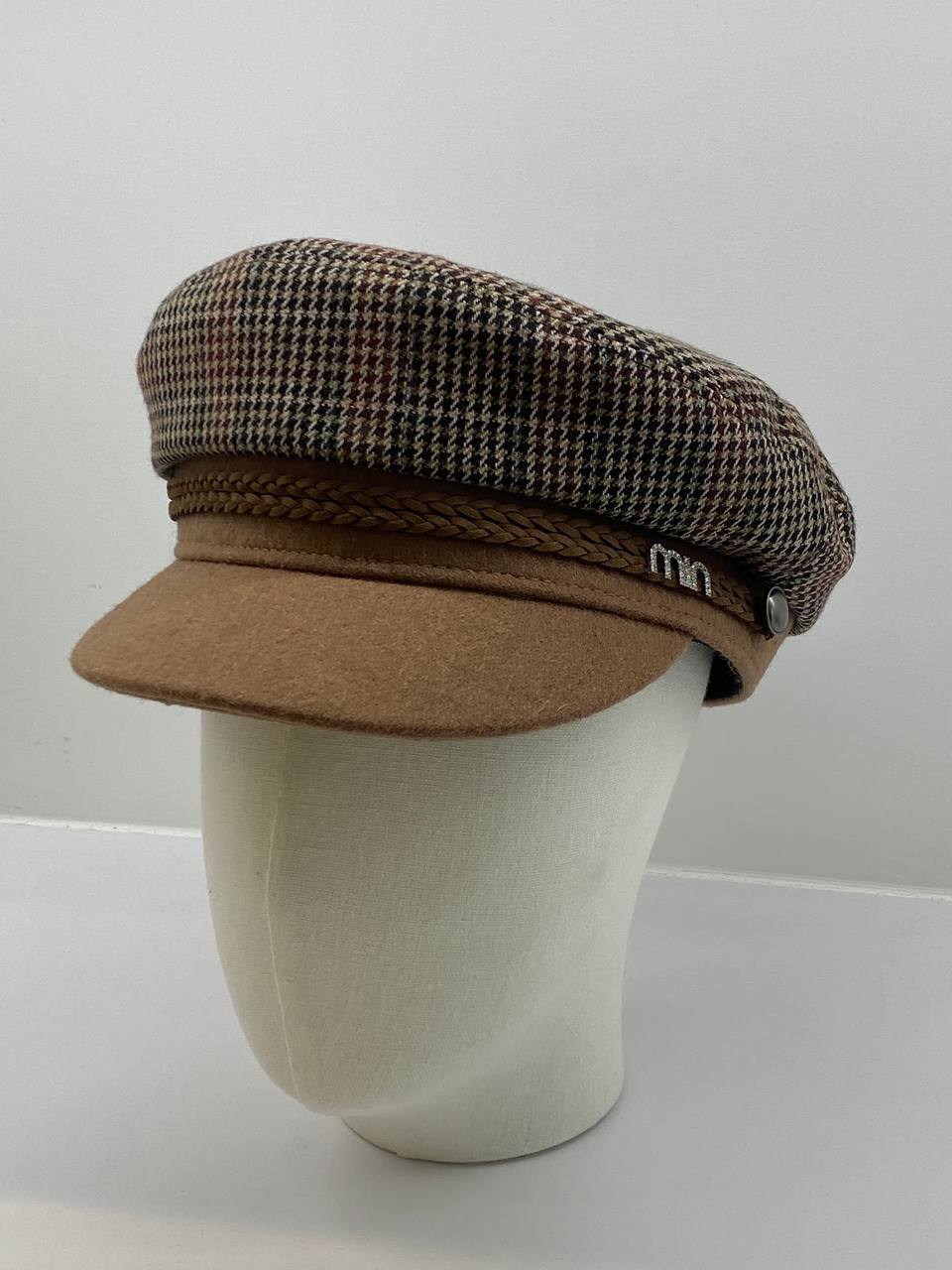 Beret hat brown