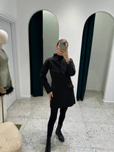 Load image into Gallery viewer, Black mini dress with pockets