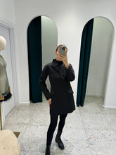 Load image into Gallery viewer, Black mini dress with pockets