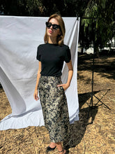 Load image into Gallery viewer, Midi skirt with butterflies