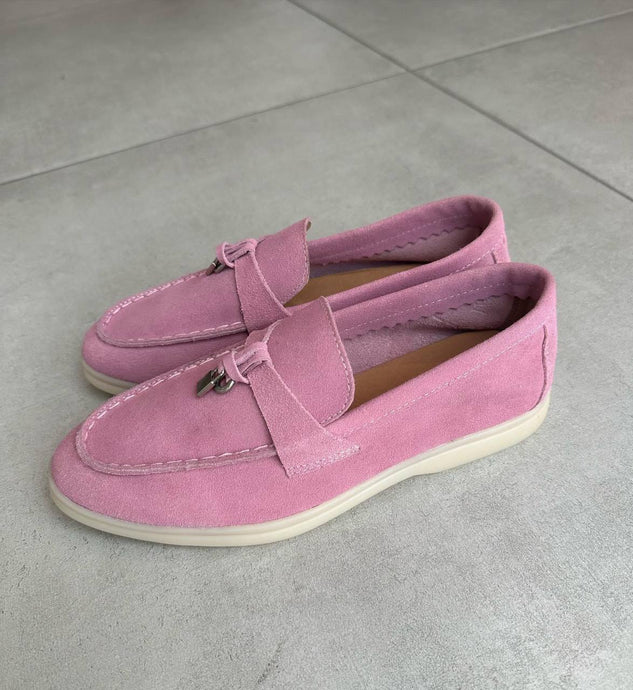 Loafers pink color